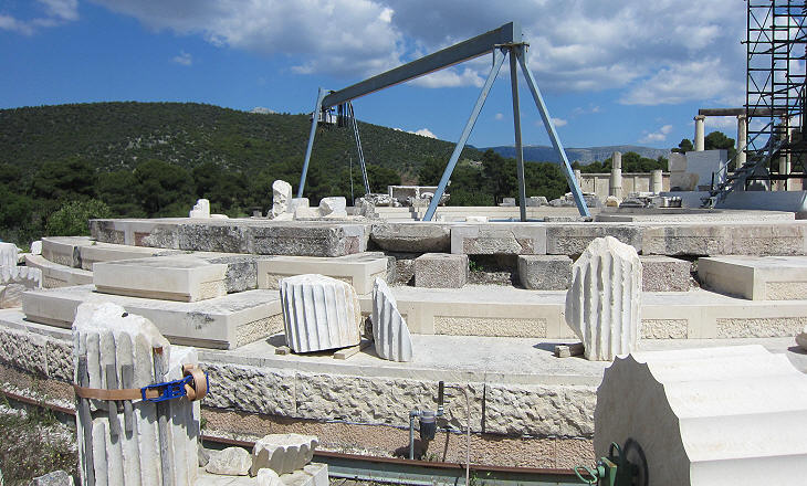 Tholos (IVth century BC by Polykleitos the Younger)