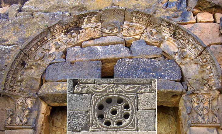 detail of the decoration