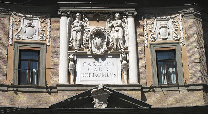 Decoration of the upper part