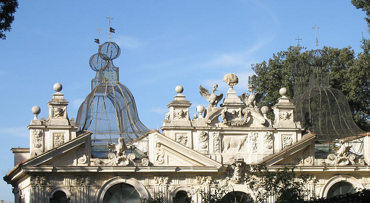 Uccelliera (Aviary)